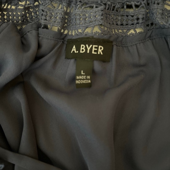 Blouse - Picture 3 of 3